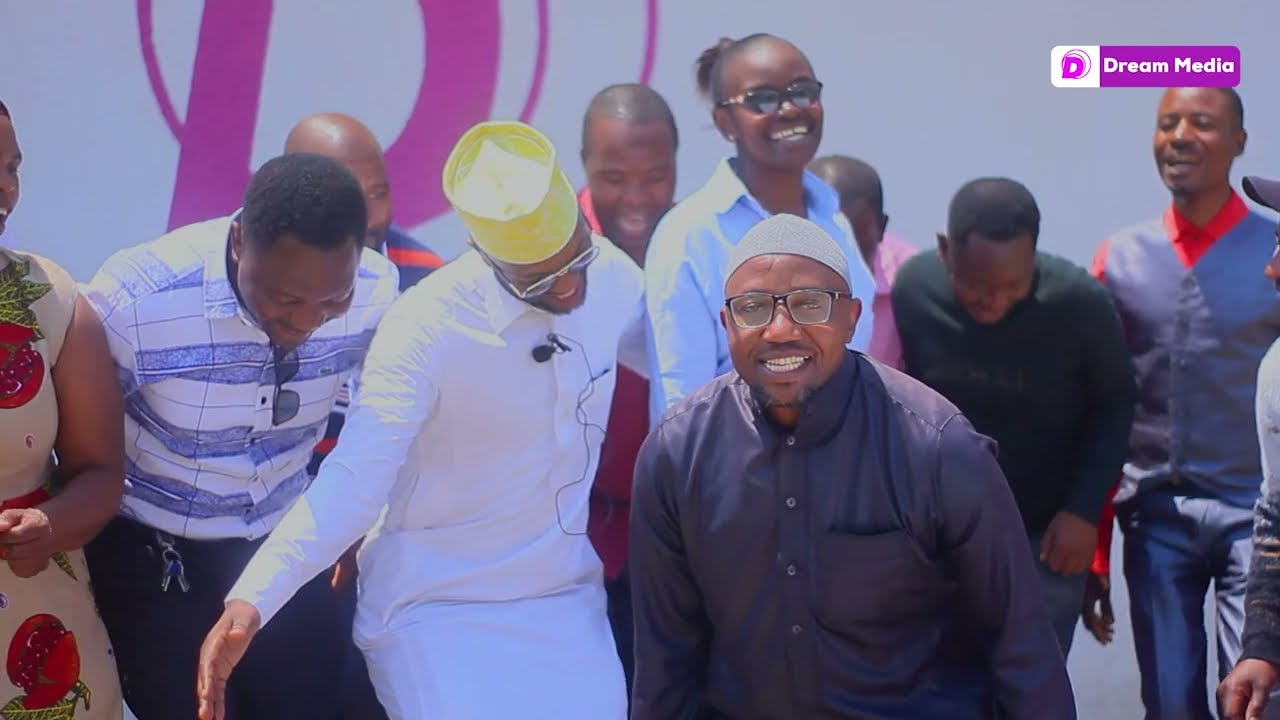 UKISIKIA HIZI NYIMBO TU JUA TAYARI HUKO..