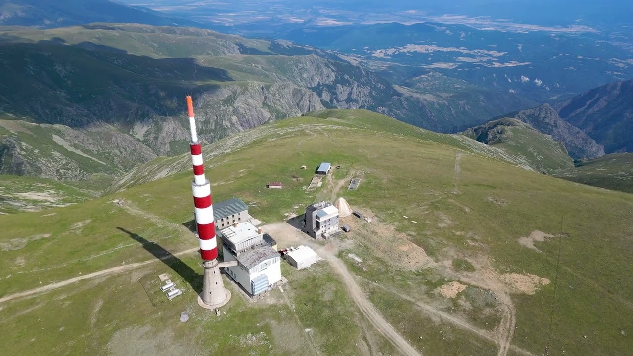 🌄Връх Ботев от високо – Панорама над Стара планина