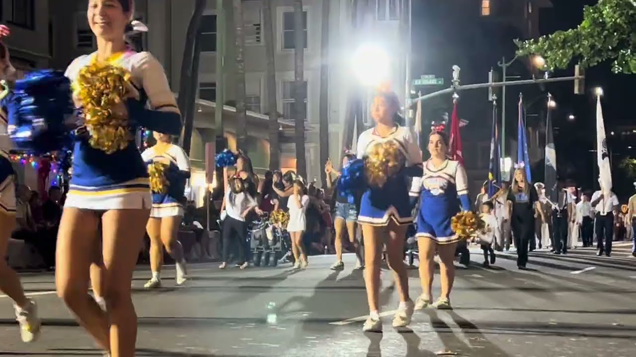 Waikiki beach holiday parade 2020 Honolulu Hawaii #honolulu #waikikibeach #waikikiholidayparade. 