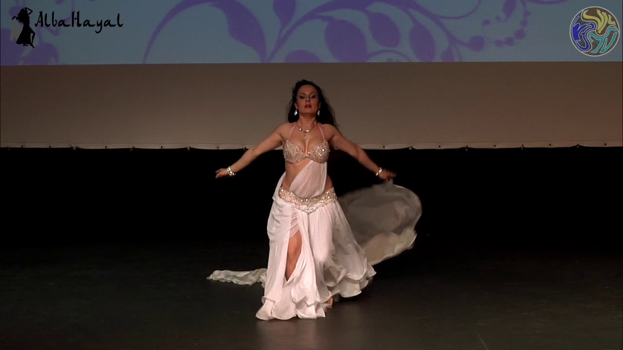 DANZA DEL VIENTRE. Baladi Fantasía con Velo!