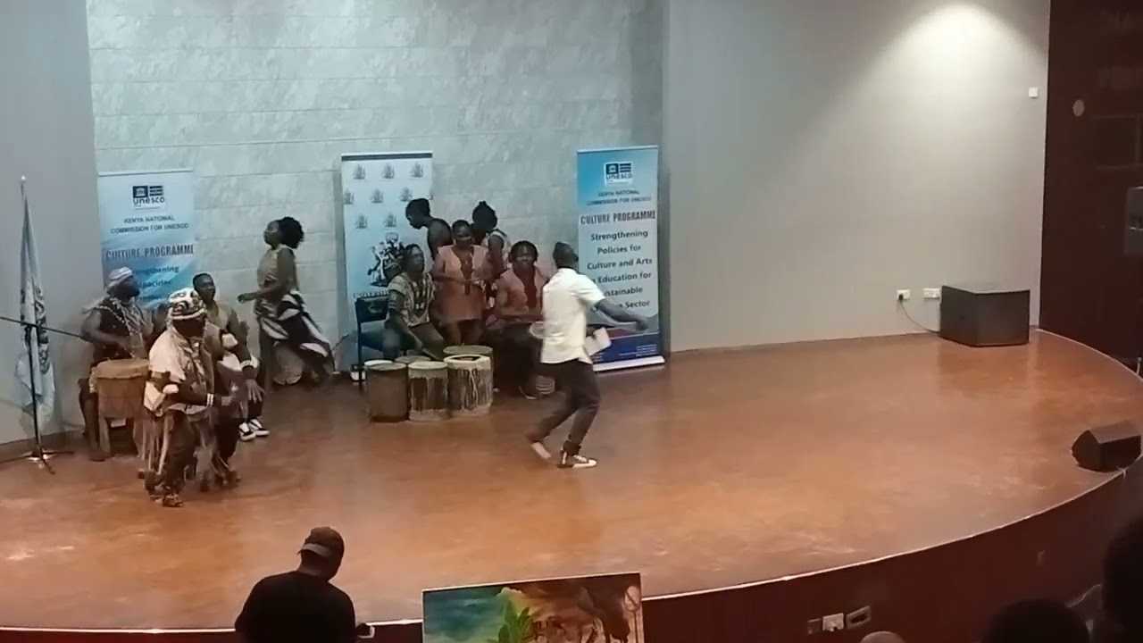 African Tumbas Performing at The University of Nairobi on World Art Day 🇰🇪🔥 ft Chrome Dance Crew