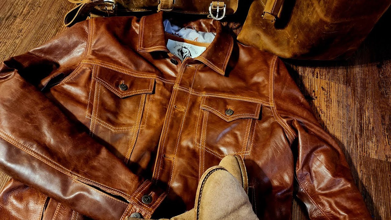 Trucker Jacket in brown pull-up leather