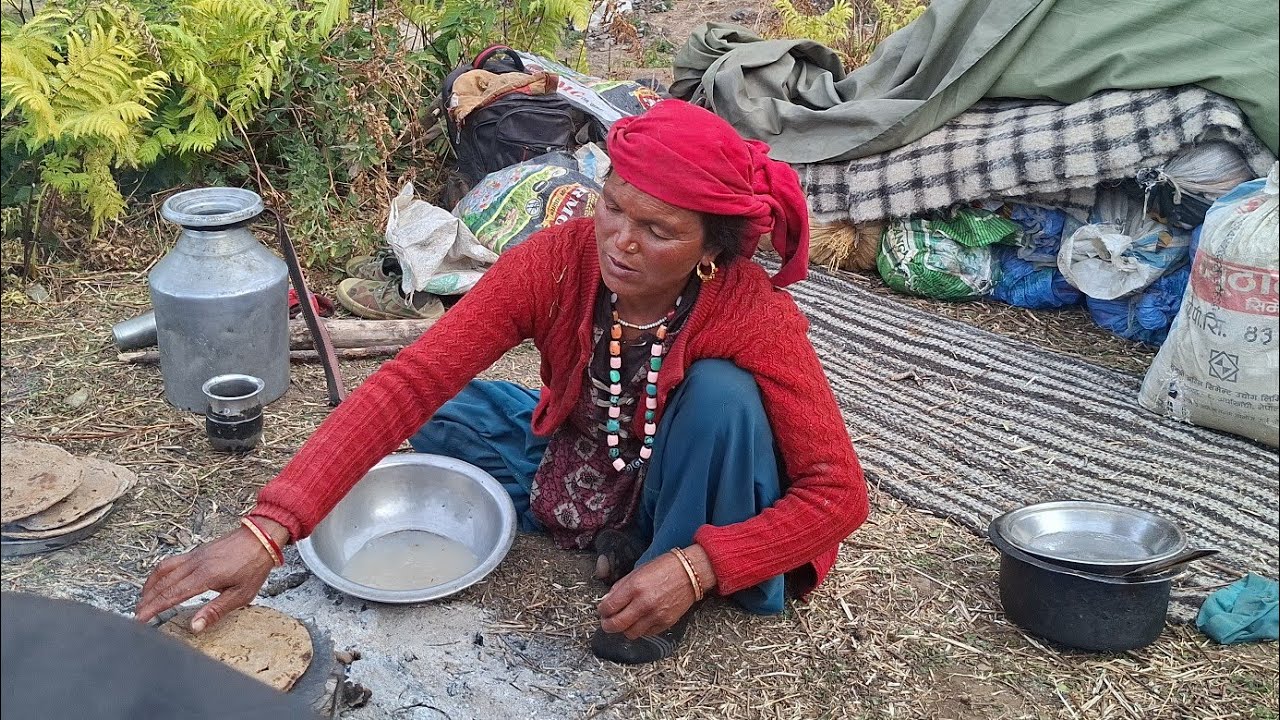Best In A Himalayan Village Lifestyle Organic Food Cooking and Eating Winter Season.🇳🇵 Hardworking..