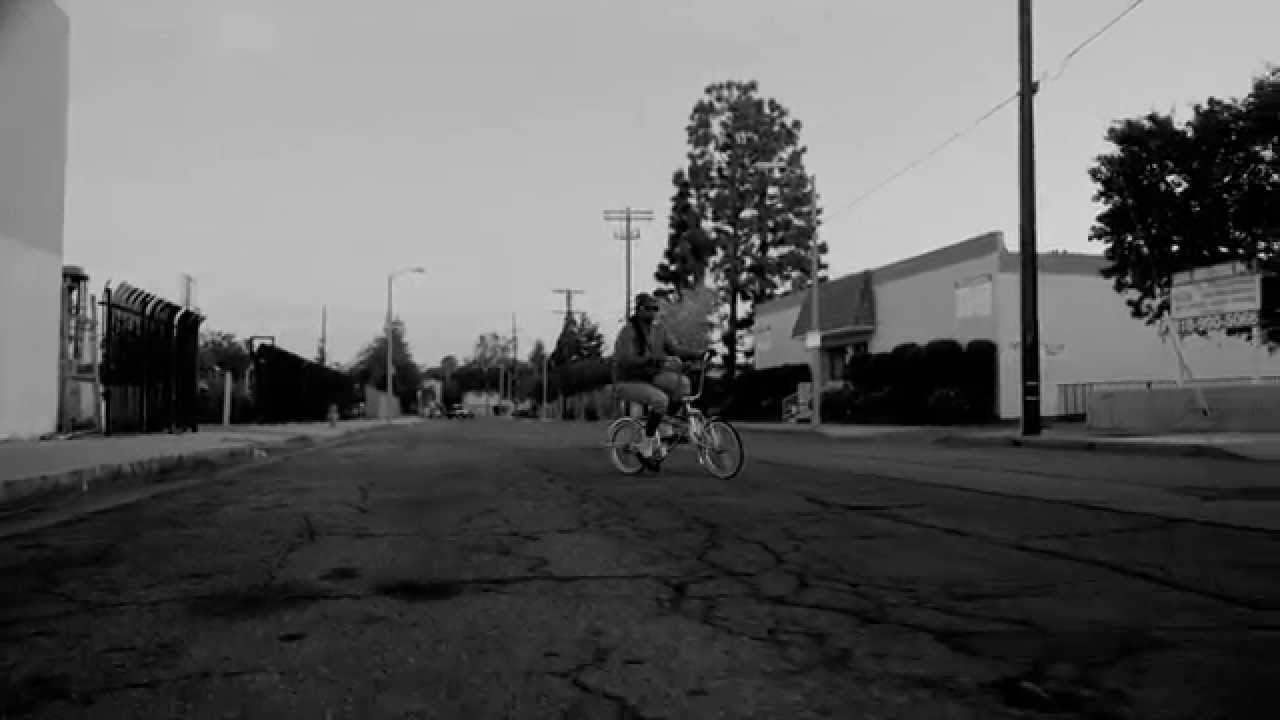 2 Chainz - Trap Back (OFFICIAL VIDEO)