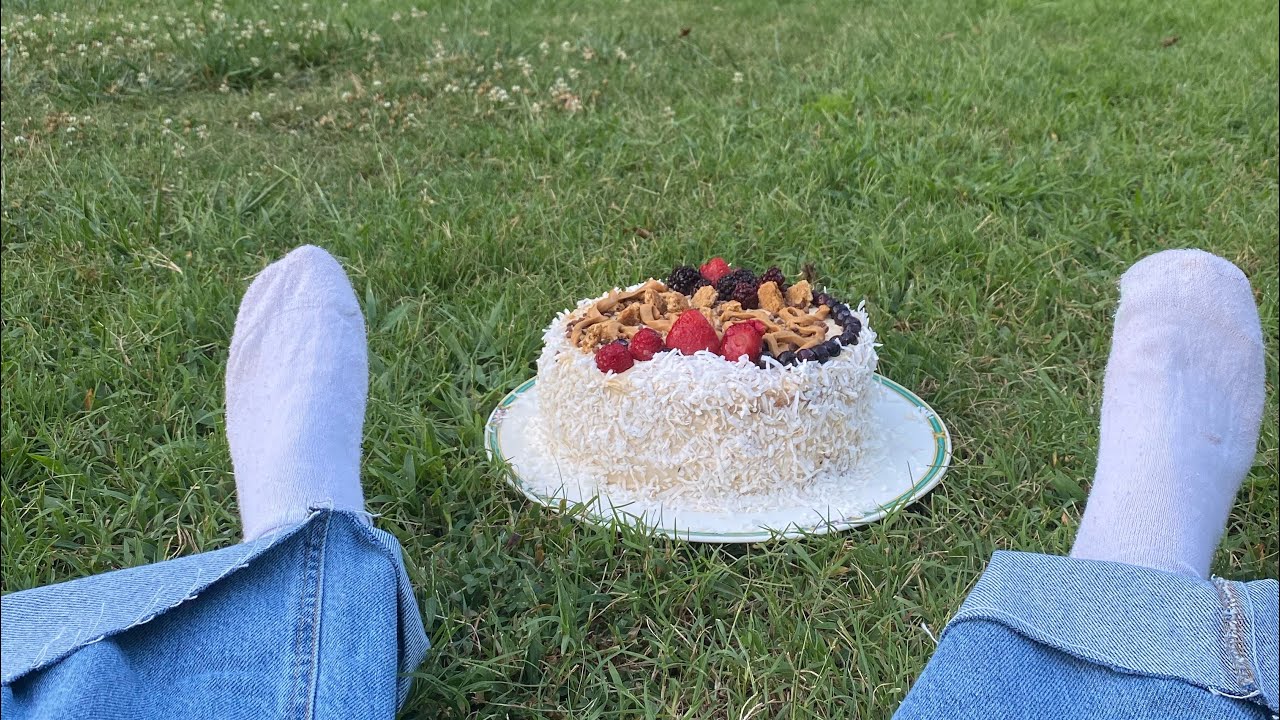 превращаю миску асаи в свой праздничный торт