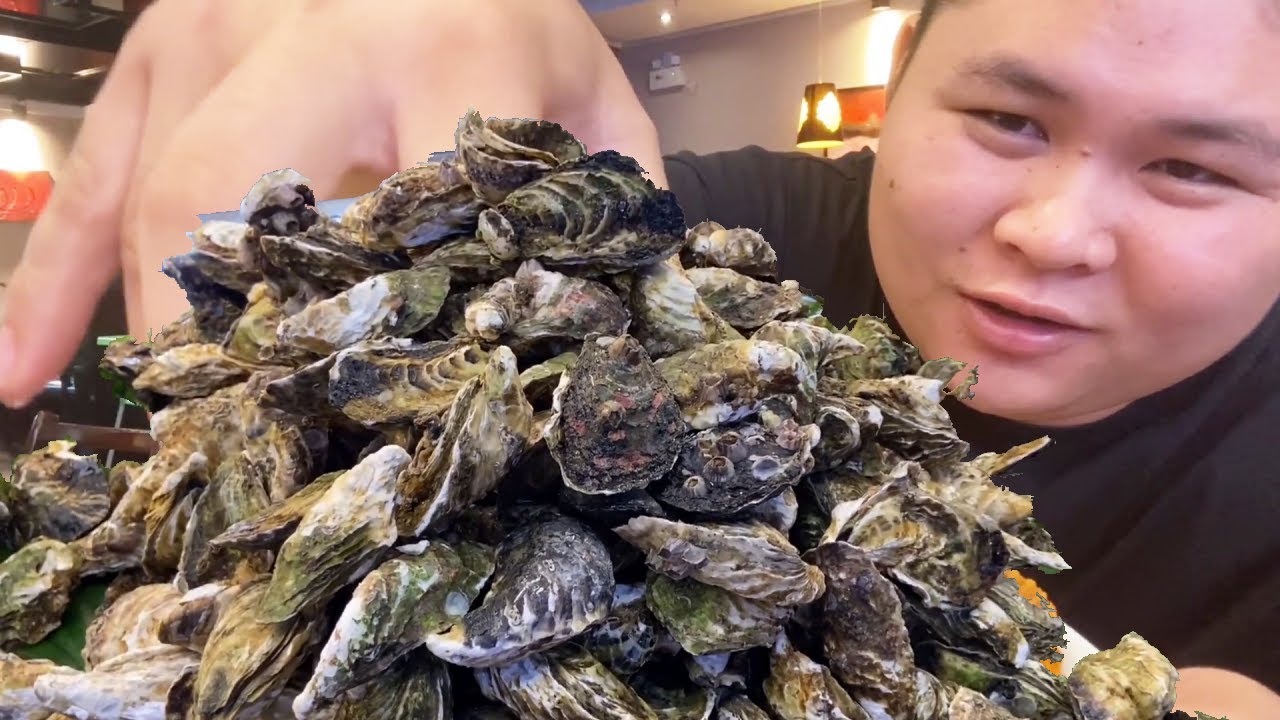 打卡厦门128一位的海鲜自助餐，猪蹄做的那么好吃实在是太过分了，还没吃海鲜五块猪蹄就下肚了！【都市陈大胖】