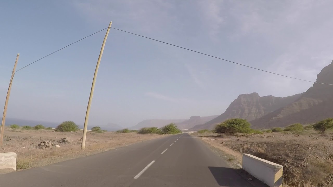 Cabo Verde Road Salamansa Calhau / Cap-Vert Sao Vicente Route Salamansa Calhau, Gopro