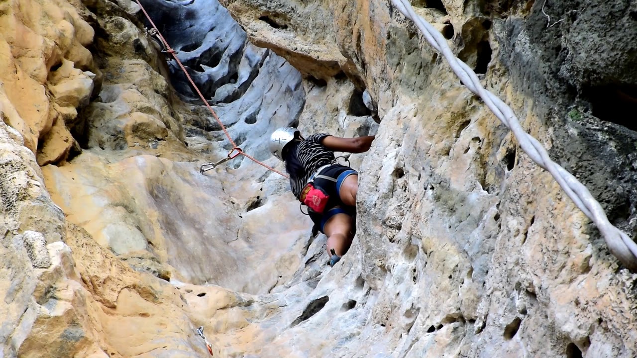 Climbing The Groove Tube (6a) 25m, Tonsai, Krabi, Thailand