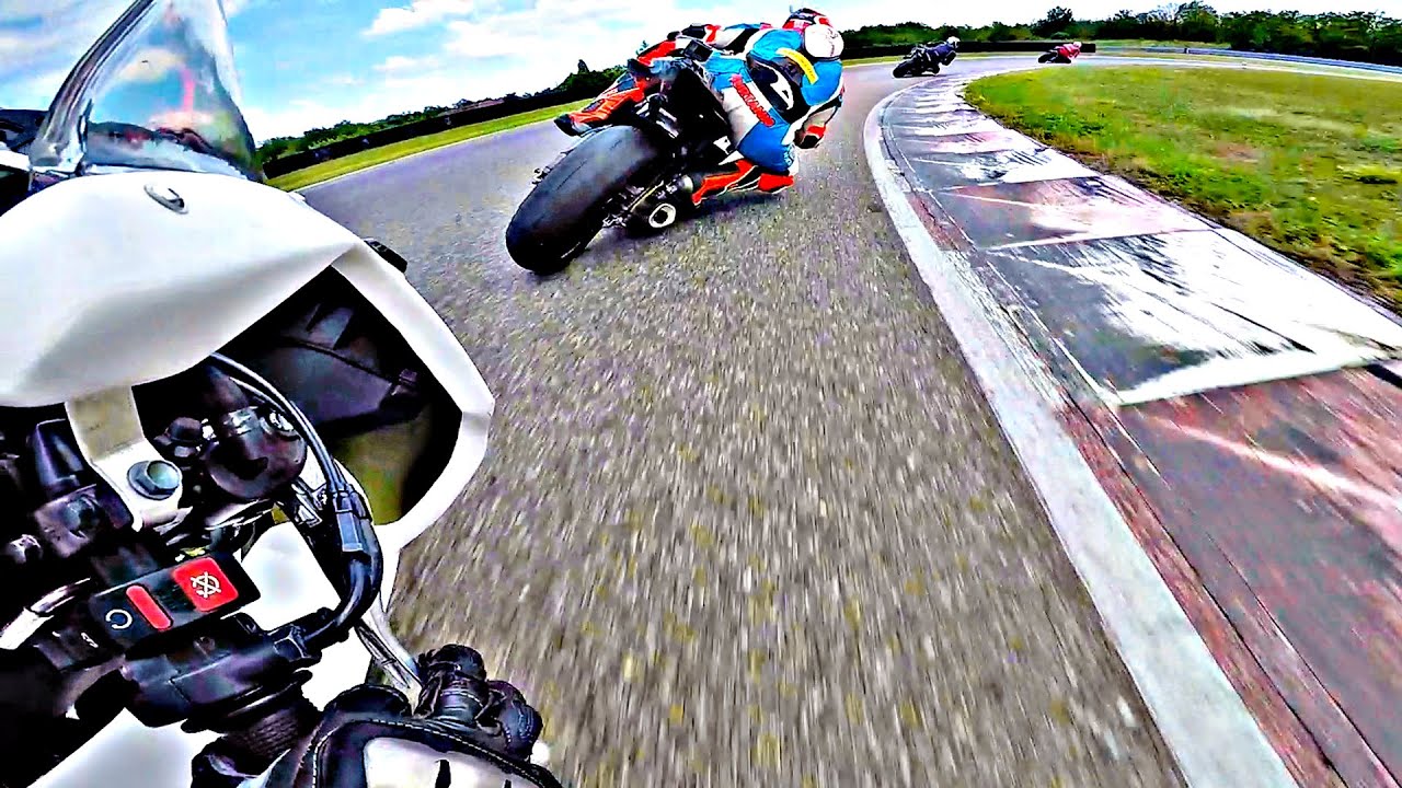 Honda CBR 600 Chasing Yamaha R6 in ADR