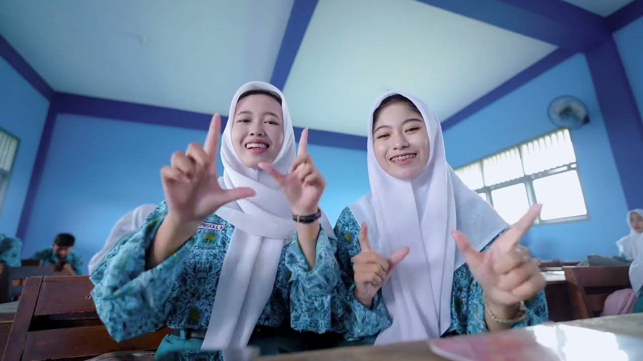Yearbook Angkatan XXVII - SMK Muhammadiyah 1 Gresik