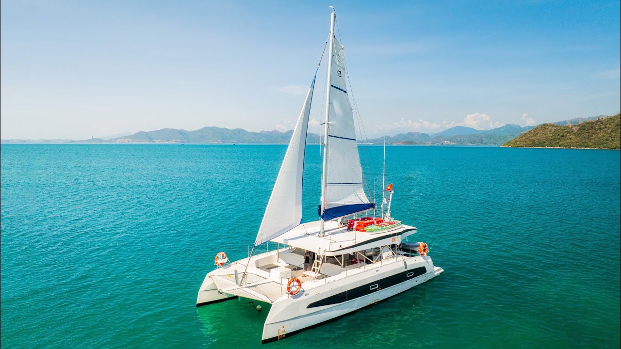 TVD1360SYO: Sailing Yacht Open, Catamaran, sức chở 37 khách