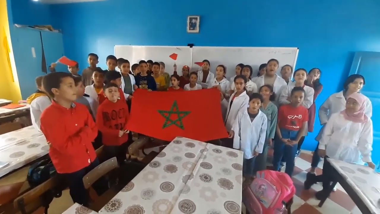 احتفال تلاميذ مدرسة حليمة السعدية بالذكرى 47 لانطلاق المسيرة الخضراء المظفرة