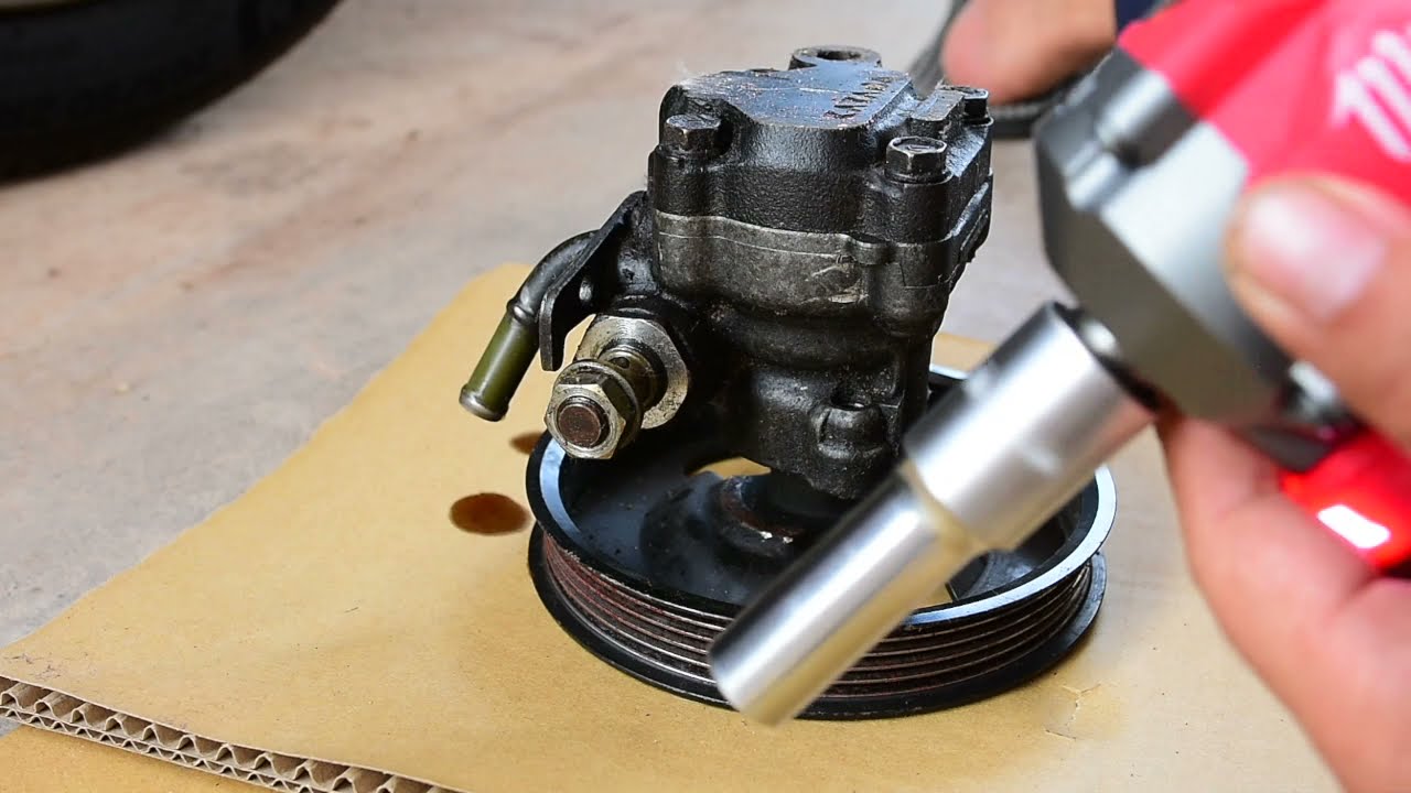 4G9X Bearing & Oil Seal Power Steering Pump Removal