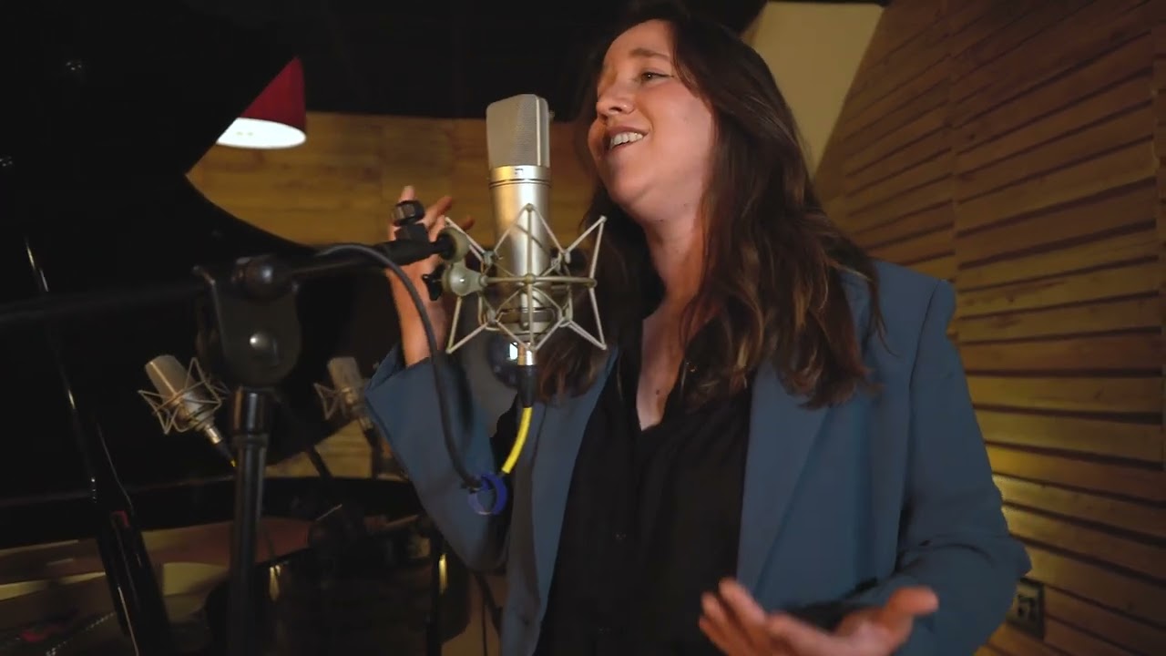 Me quedo contigo - Los Chunguitos (Cover Paula Montalban)