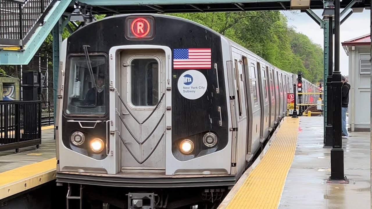 BMT West End: R68 (D) trains + R160/Siemens (R) trains ending @ 9th Avenue