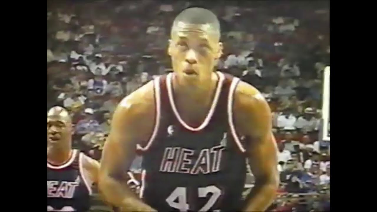P.J. Brown 23 Points @ Magic, 1999.