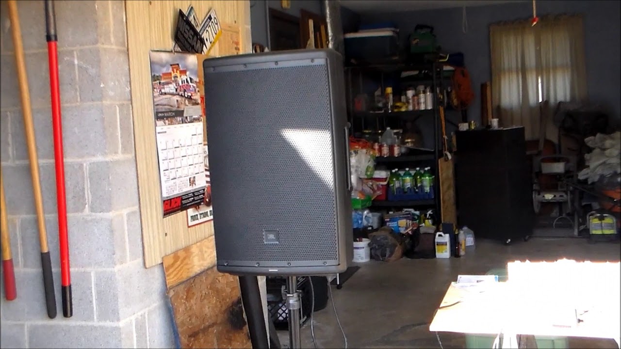 Sound Test of The JBL EON 615