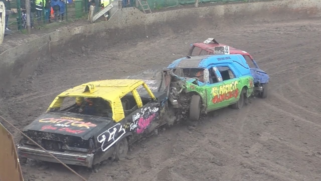 Unlimited Bangers Teamrace Emmen 13-7-2024 Crashes