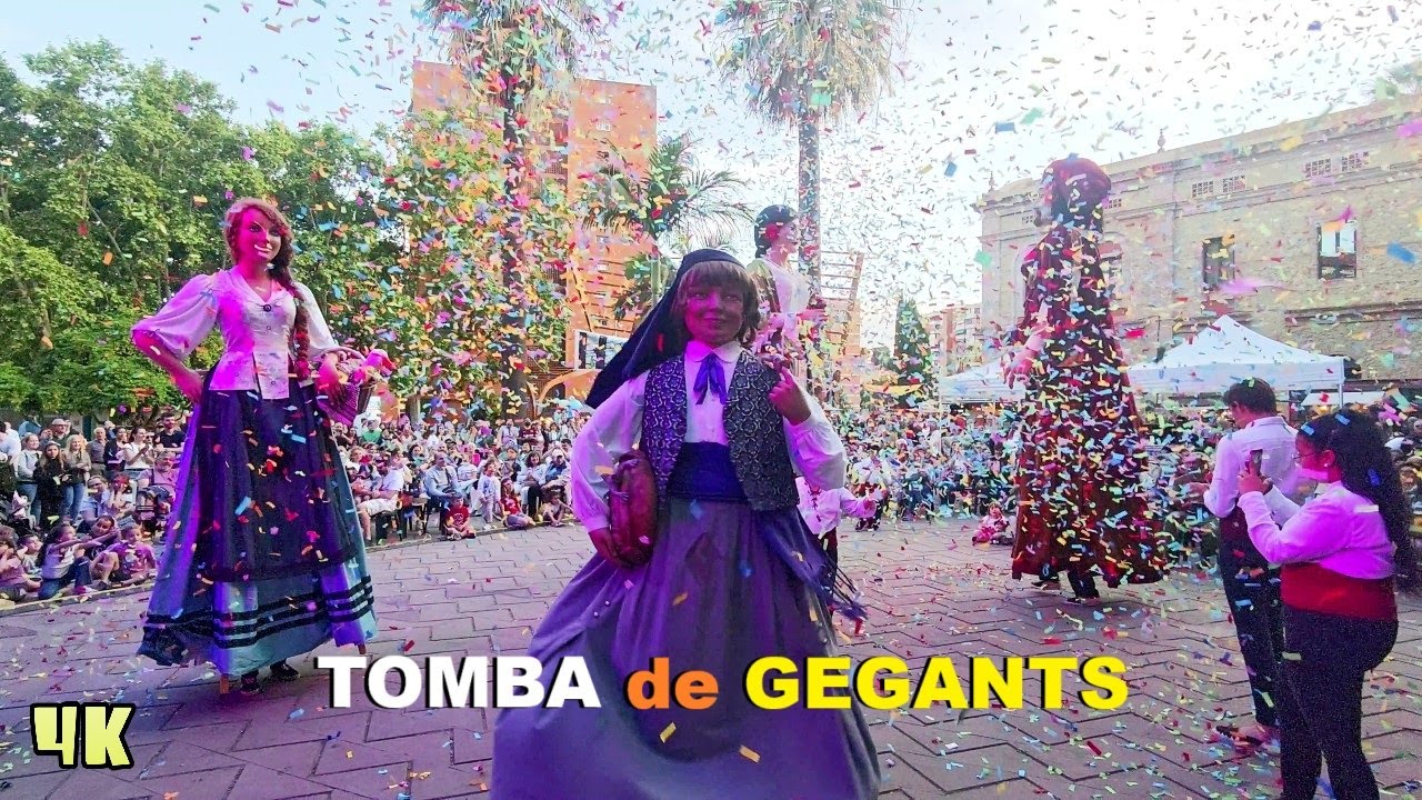 Ciudad Barcelona - Tomba Gegants - Festes de Nou Barris 2025 Barcelona, España 4k