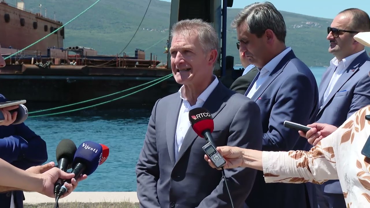 RTHN - DRITAN ABAZOVIĆ U BIJELOJ