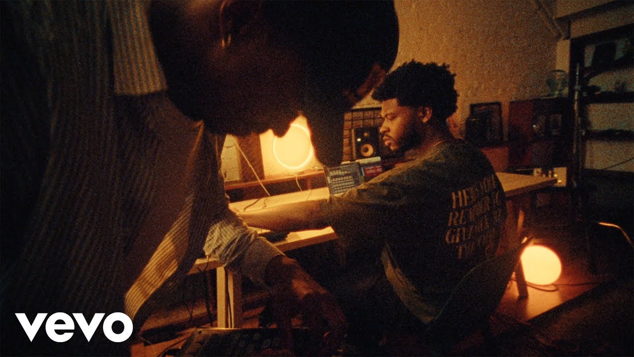 JEMS! (Elujay & J. Robb) - CREEPIN (Live Performance)