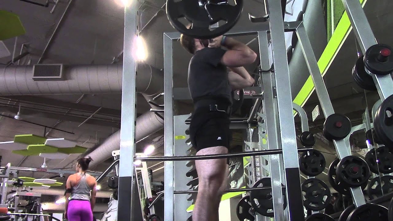 BajheeraIRL - Leg Day: Staying Hungry & Making Progress - Gym Vlog