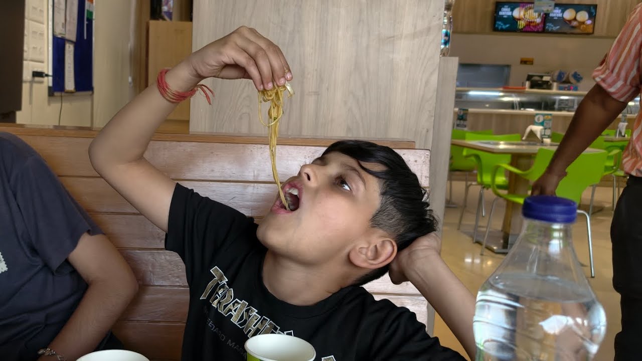 Nagpur Visit Vlog | Medical Test 😅 + Crazy Food Vlogging 🍔 | Full Masti