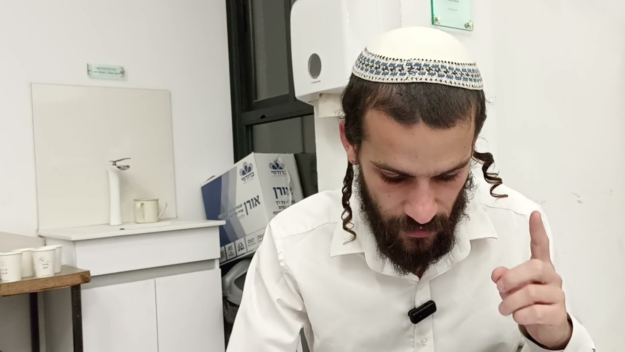 הלכות שבת - קידוש על היין ובתפילה, איך האיש מוציא את אשתו בקידוש בבית?