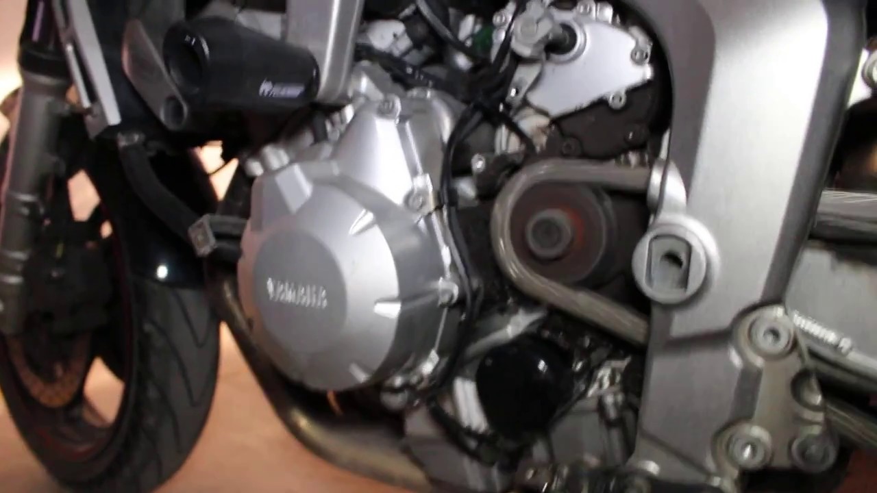 Cambiar cadena Yamaha FZ6-S ( Замена звезд и цепи на мотоцикле )