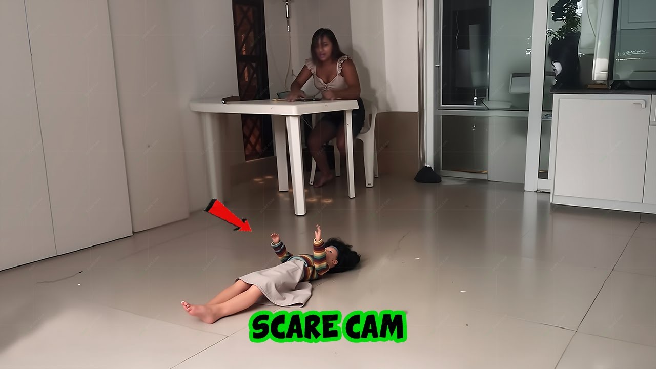 BEST SCARE CAM Priceless Reactions 2025😈#280 | Funny Scare Cam 🤣| Jump Scare 😂| CoCo Scare Cam |
