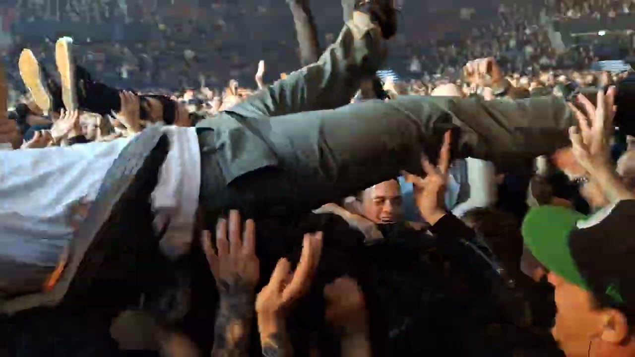 Parkway Drive - Wild Eyes LIVE @ Scandinavium, Göteborg 