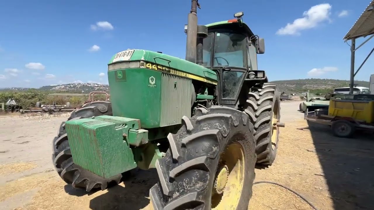 John Deere 4450 / 1981 / walk around