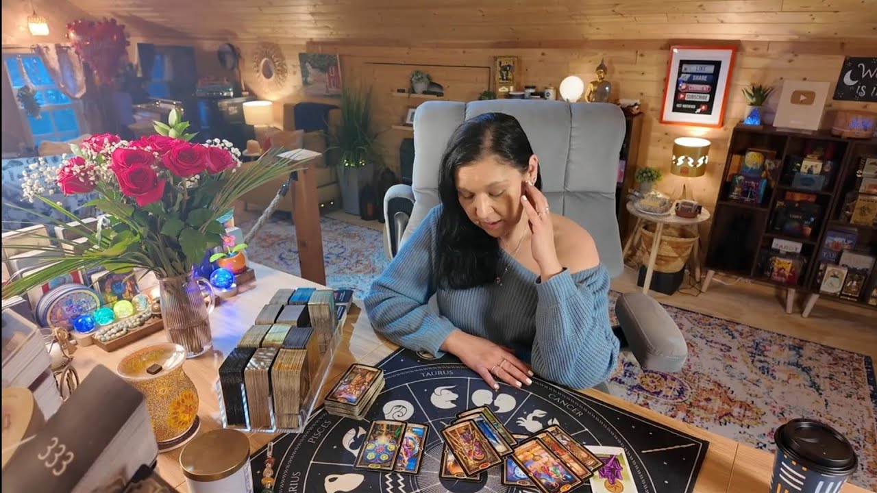 Gemini ♊ What Situation Has Value To You? 🎴 Tarot Card of the Week 🎴 Feb 15 - 21 2026
