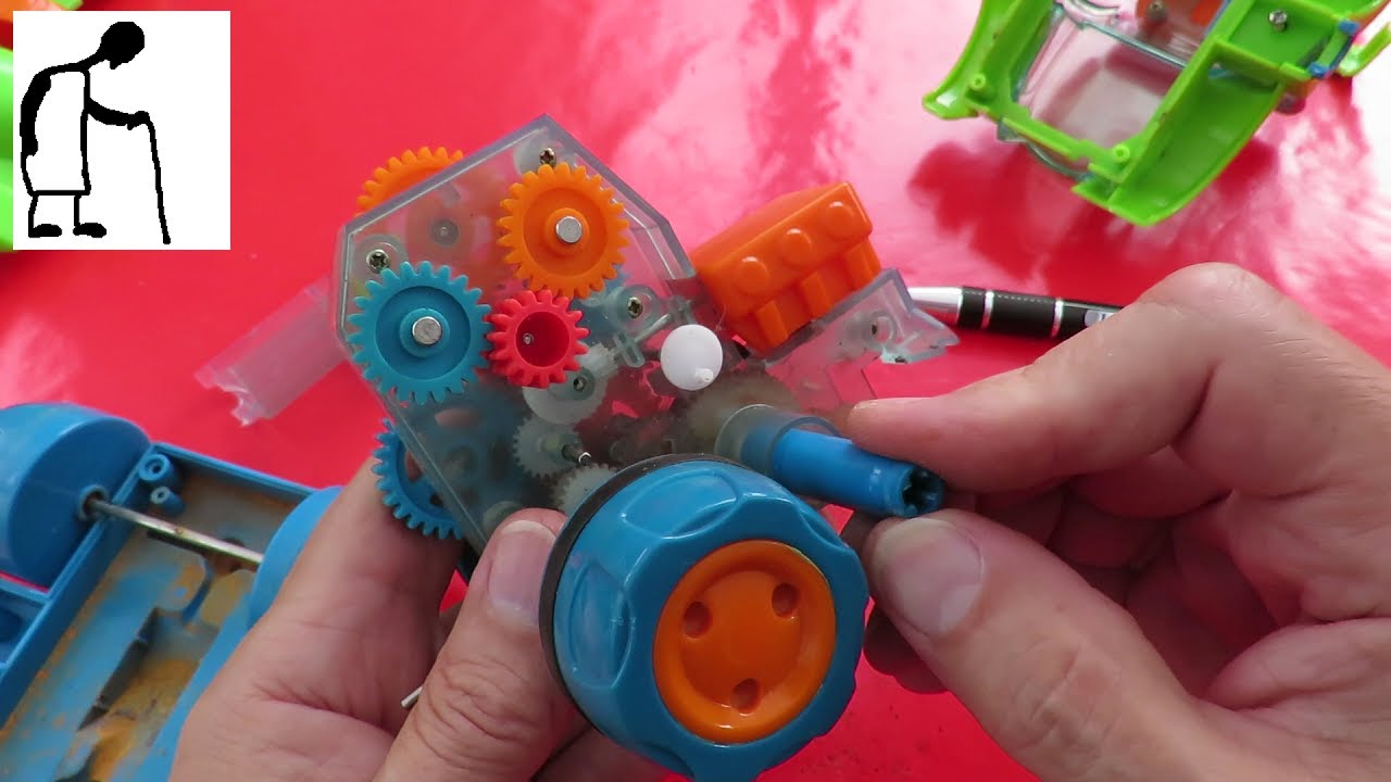 Charity Shop Gold or Garbage? Clockwork toy tractor TEAR DOWN