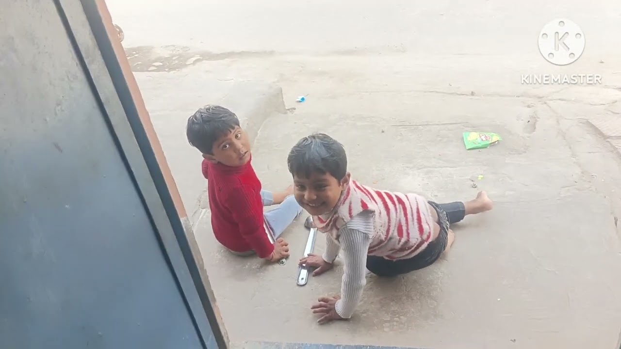 कल मैं गई थी किसी को मिलने  वह बीमार हो रखे   तो हाल पूछने गई थी कैसे हैं तब थोड़ा ठीक है आ रहा है 