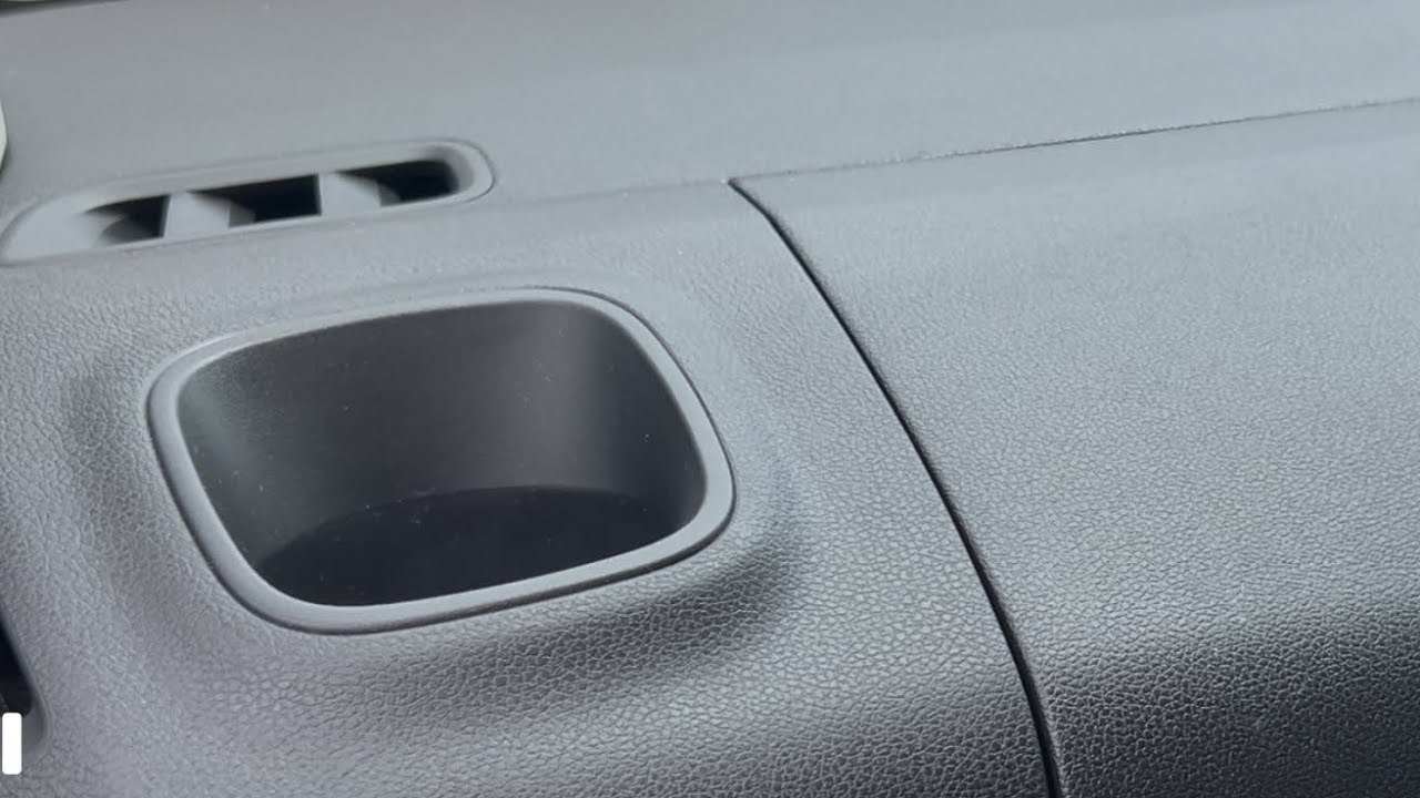 CUP HOLDERS ETC IN 2025 CITROEN XL 7 SEATER BERLINGO  