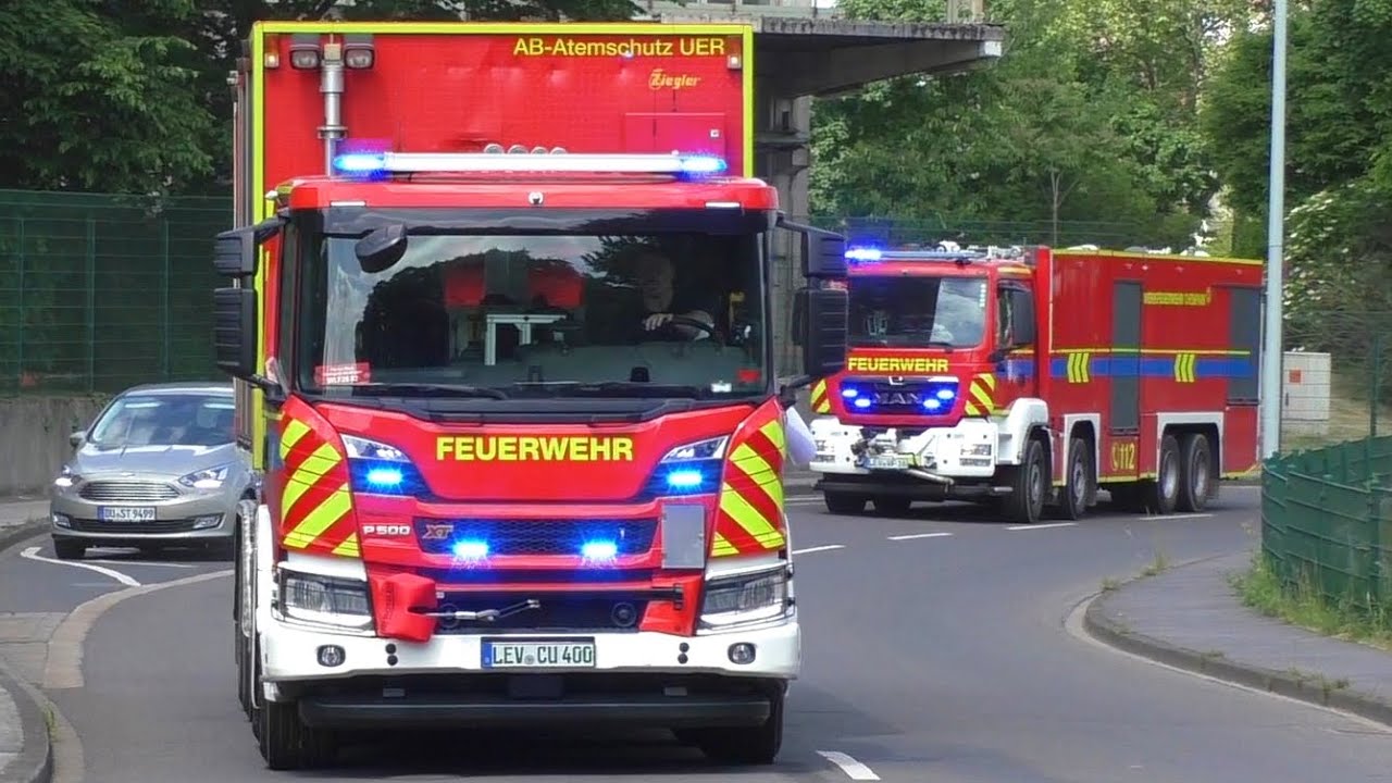 [NEUFAHRZEUGE!] - Werkfeuerwehr CHEMPARK  Krefeld-Uerdingen auf Alarmfahrt - 9 Einsatzfahrzeuge!