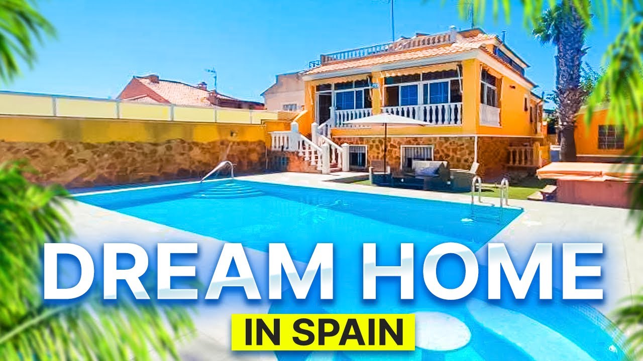 Magnificent House with a Pool! In the best area of ​​Torrevieja (Spain Costa Blanca)