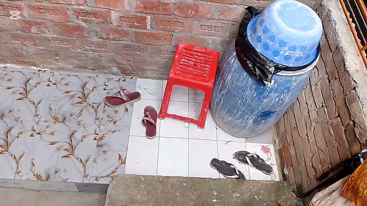 মাত্র ৬৫ লাখ কামরাঙ্গীরচর ৫ তলা বাড়ি বিক্রি হবে আধাকাটা জমির উপর ৩৫ হাজার টাকা ভাড়া আসে 01768873308