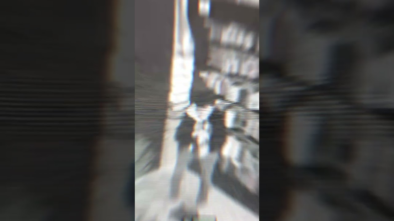 FLAGRADO ADOLESCENTE INVADINDO LAN HOUSE E FARMANDO AURA