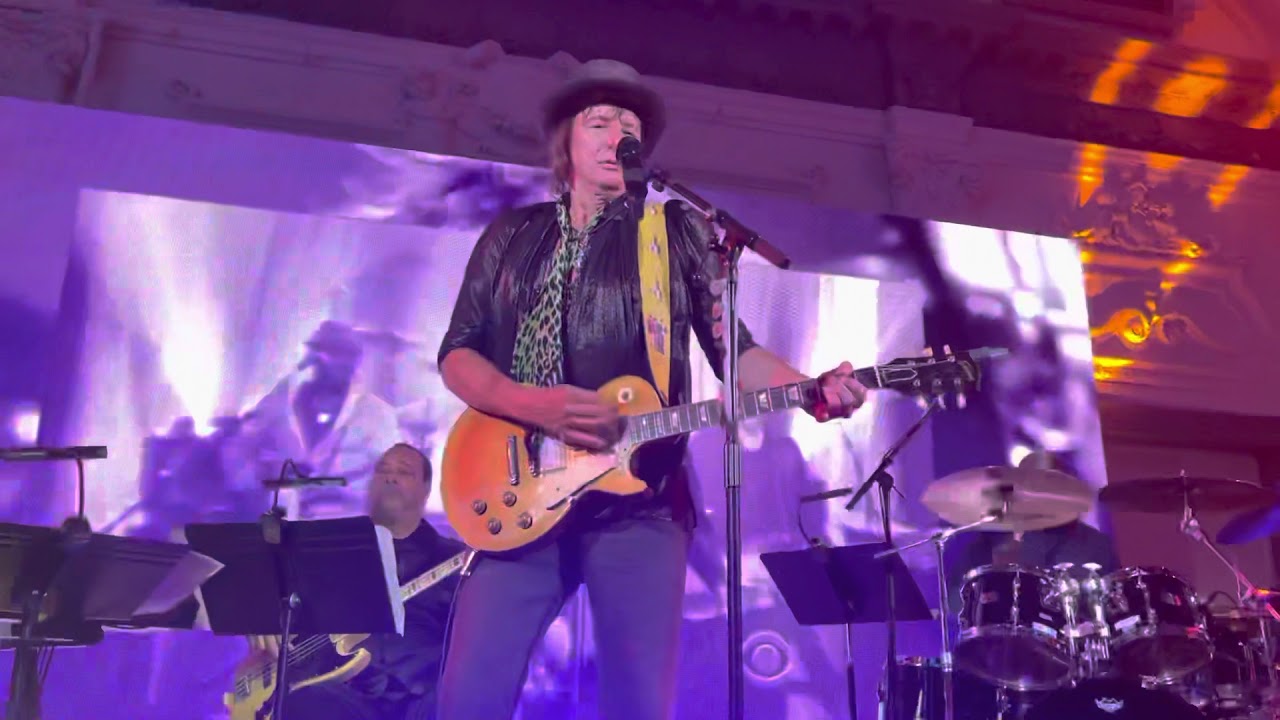 „Wanted Dead or Alive“ by Richie Sambora at Bush Hall, London, on September 20th, 2021