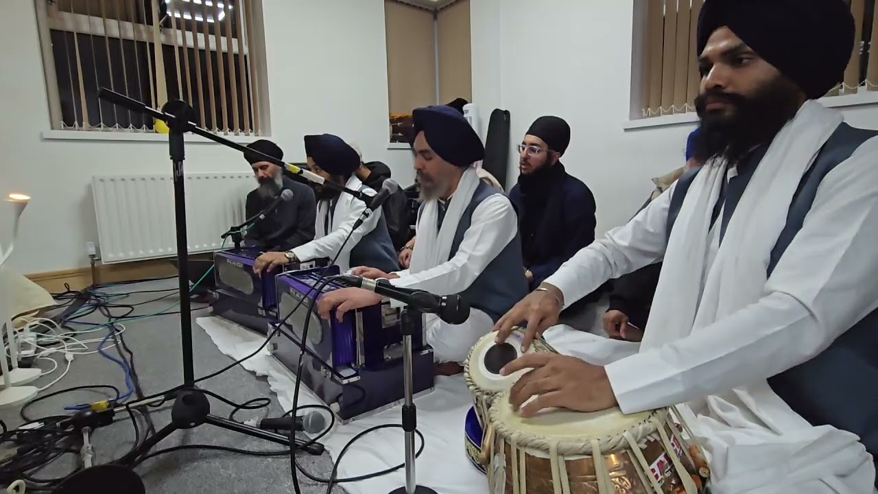 Bhai Arvinder Singh Ji Jatha Hazoori Ragi Sri Darbar Sahib Amritsar.