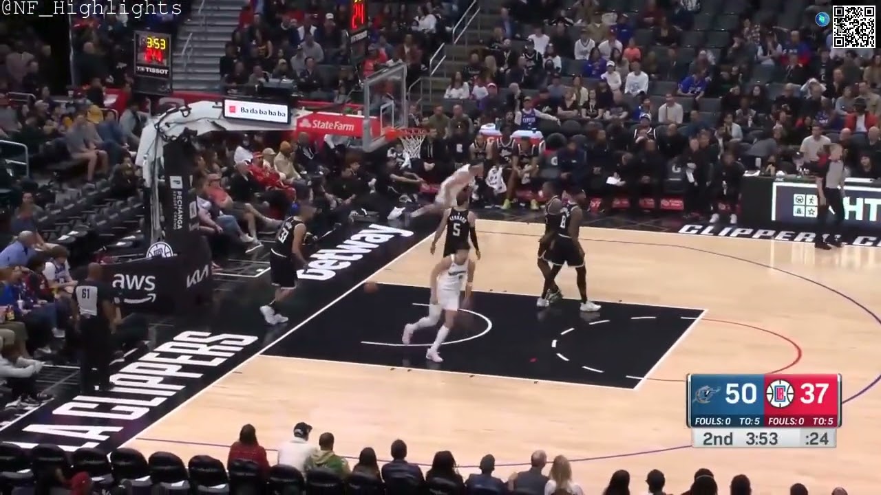 Jordan Goodwin with the magical dime to Corey Kispert #shorts