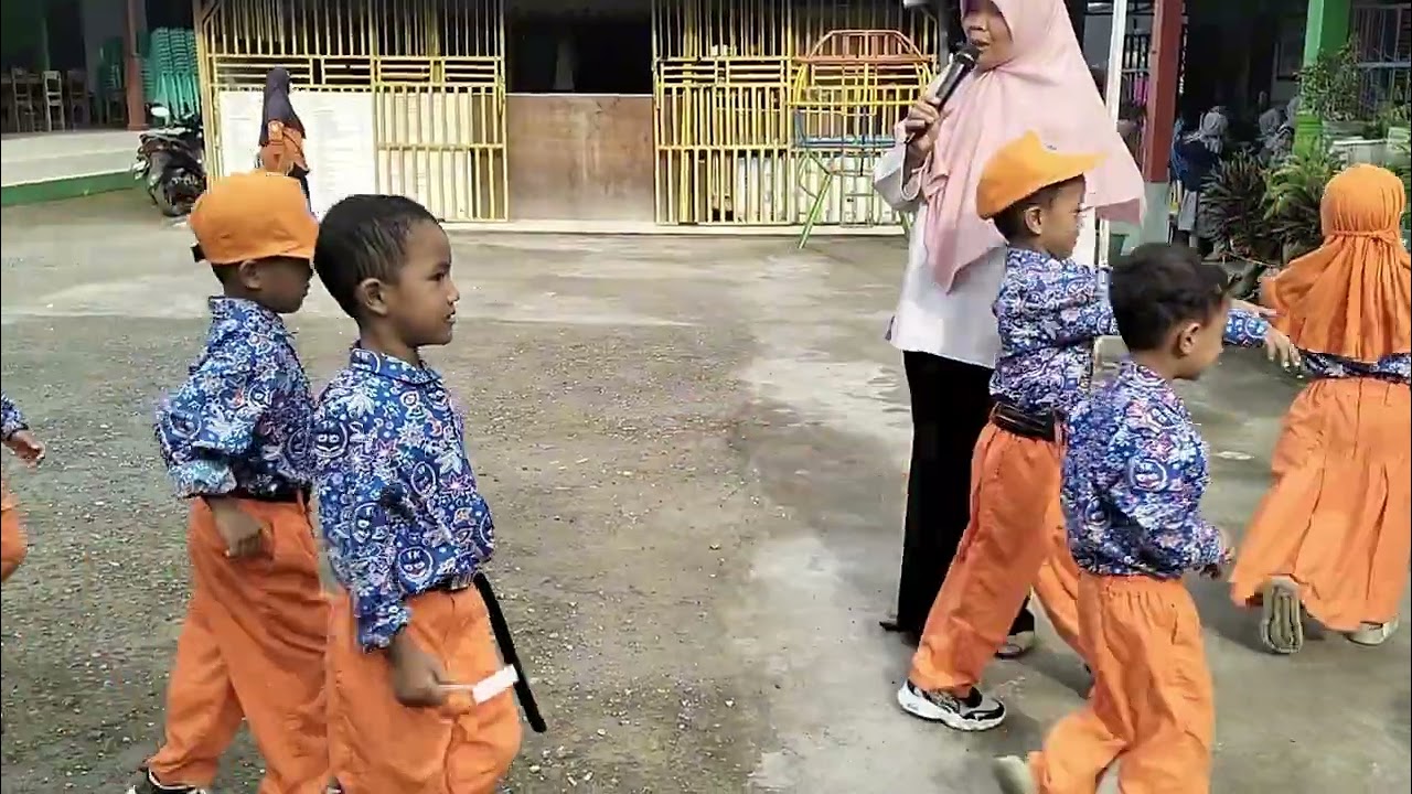 Vidio Pembelajaran  Topik Keluarga Sub Topik Anggota Keluarga 🤗