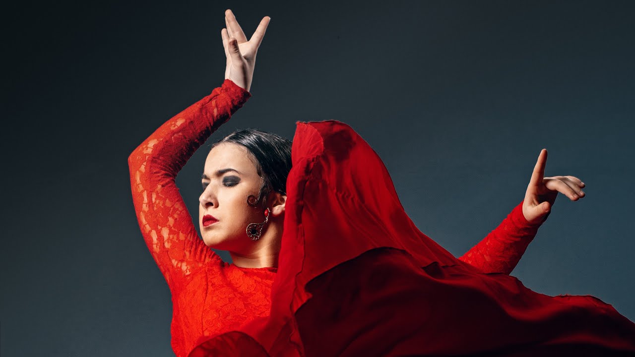FLAMENCO. Soleá por Bulerías. Aitana Mora “La Bichito” Tablao Flamenco AMOR DE DIOS.