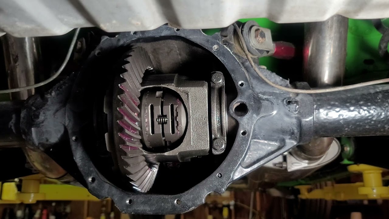Установлено противоскользящее покрытие Powertrax.