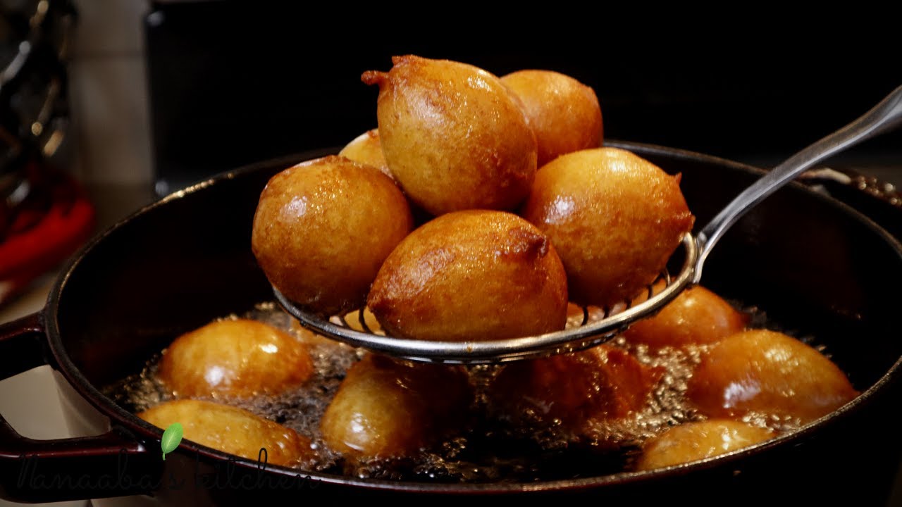 Ripened plantain Puff puff, Bofrot, toogbei