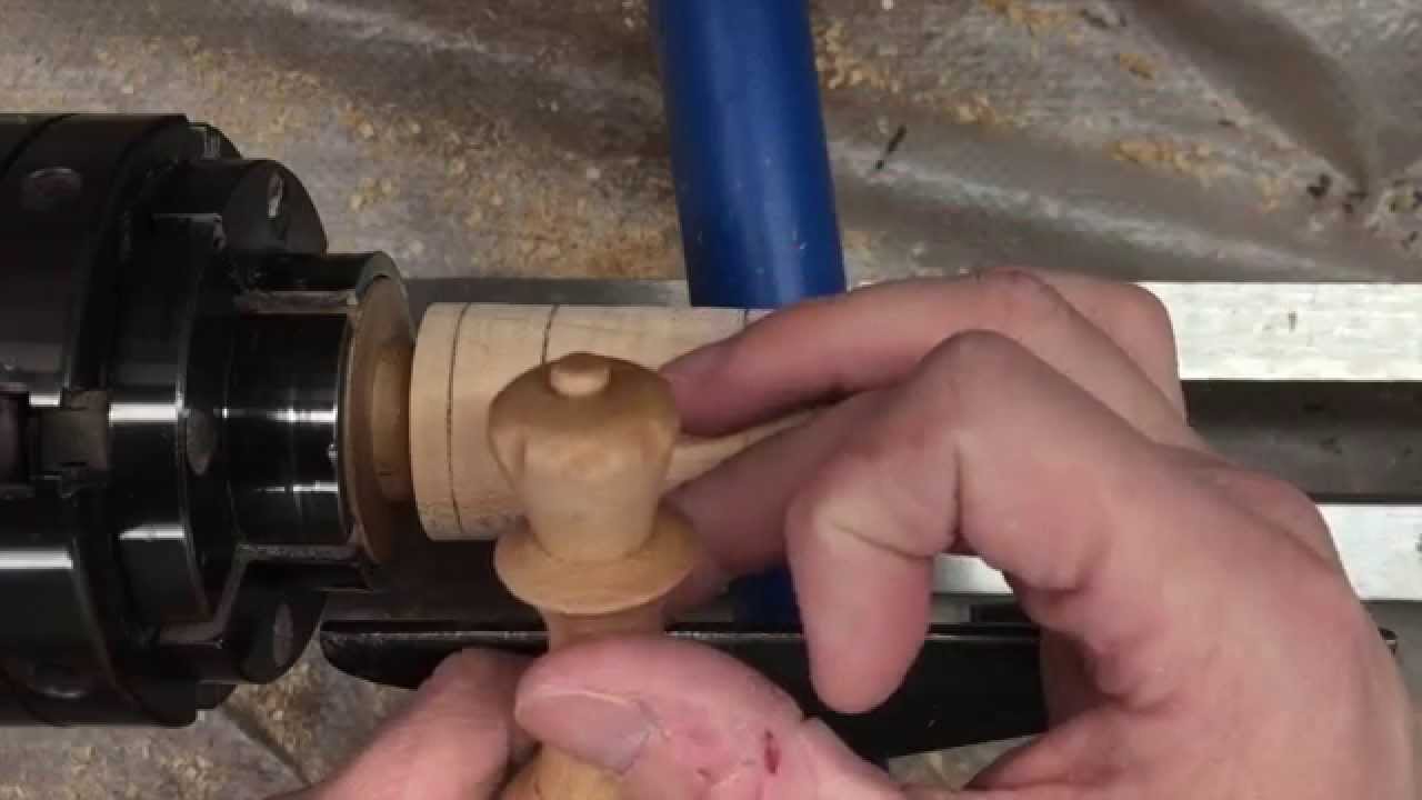 Woodturning chess set - QUEEN