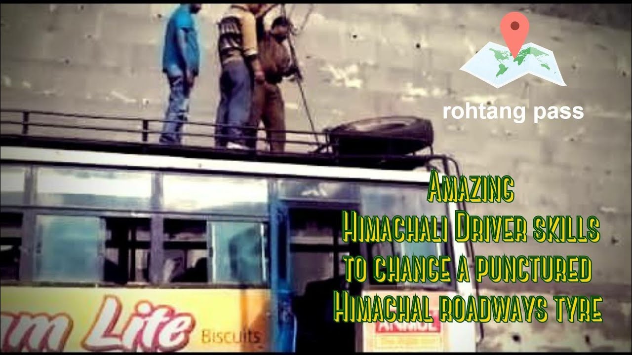 Changing tyre of a Punctured HRTC Bus - Manali Rohtang
