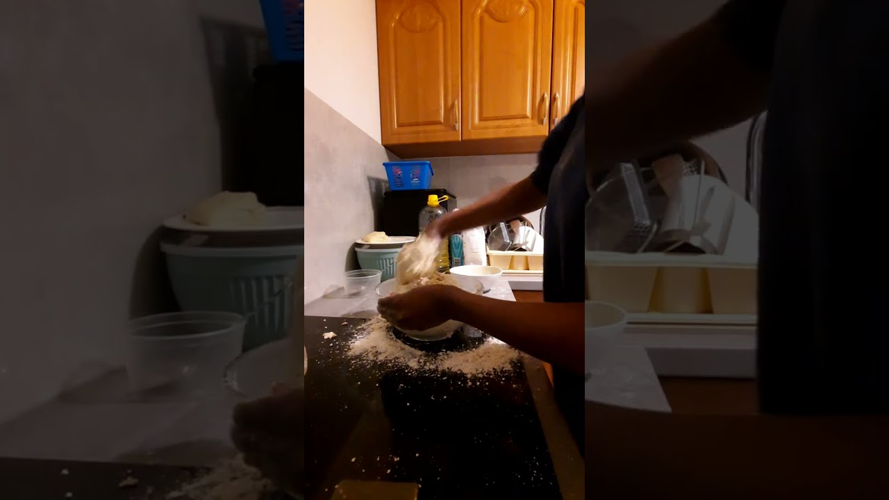 Easy way to make chapati dough for beginners....rough approximation ..